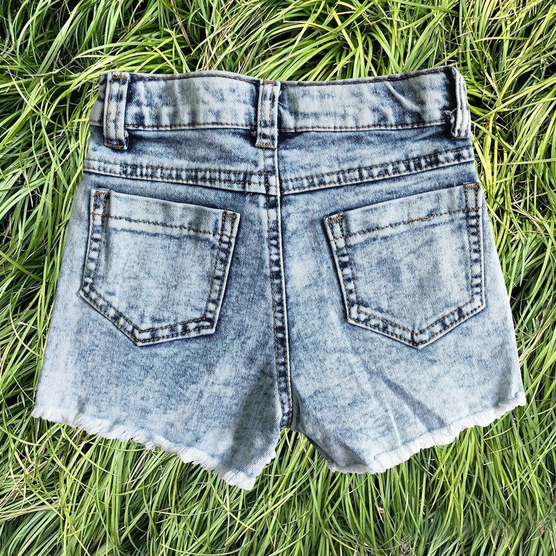 SS0024 Baby Girls Highland Cow Denim Shorts