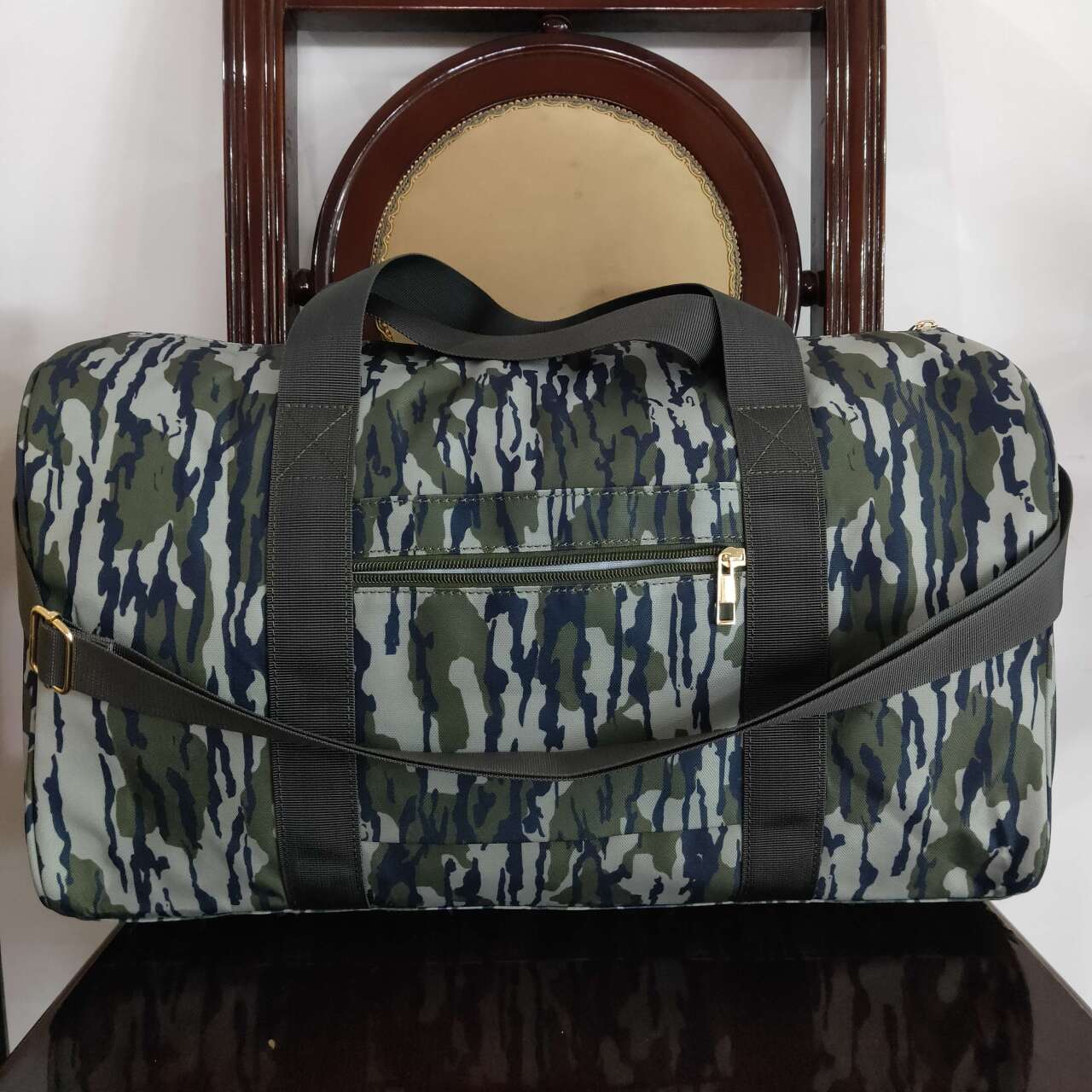 BA0159 USA Shop Baby Adult Green Camo Tree Branches Gym Bags
