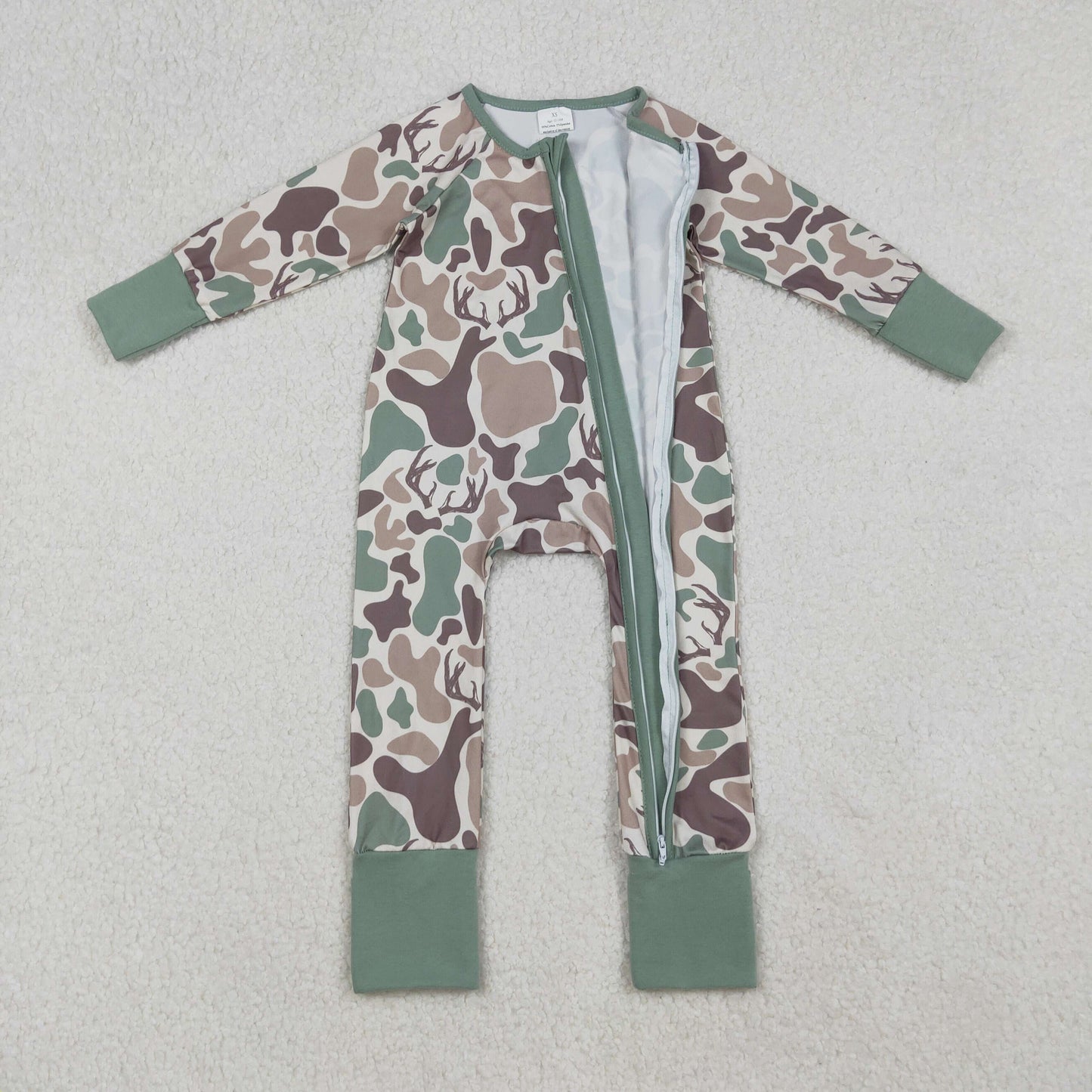 LR2582 Baby Boys Hunting Camo Long Sleeve Romper