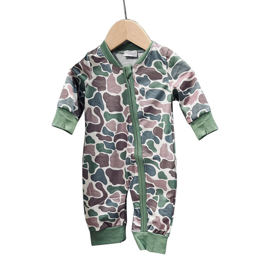 LR2830 Baby Boys Camo Long Sleeve Footed Zipper Preorder