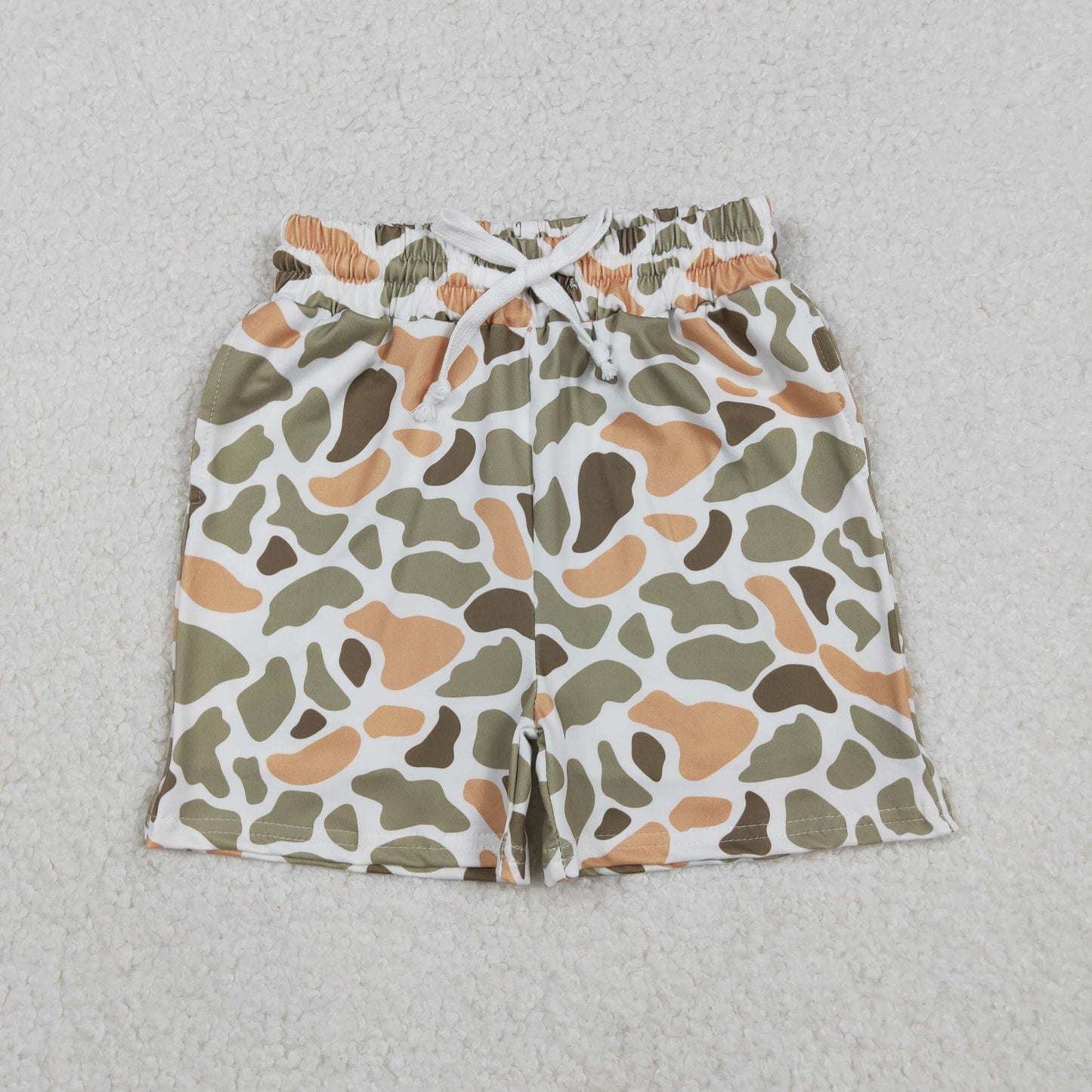 SS0698 Kids Boys Green Camo Shorts With Pocket